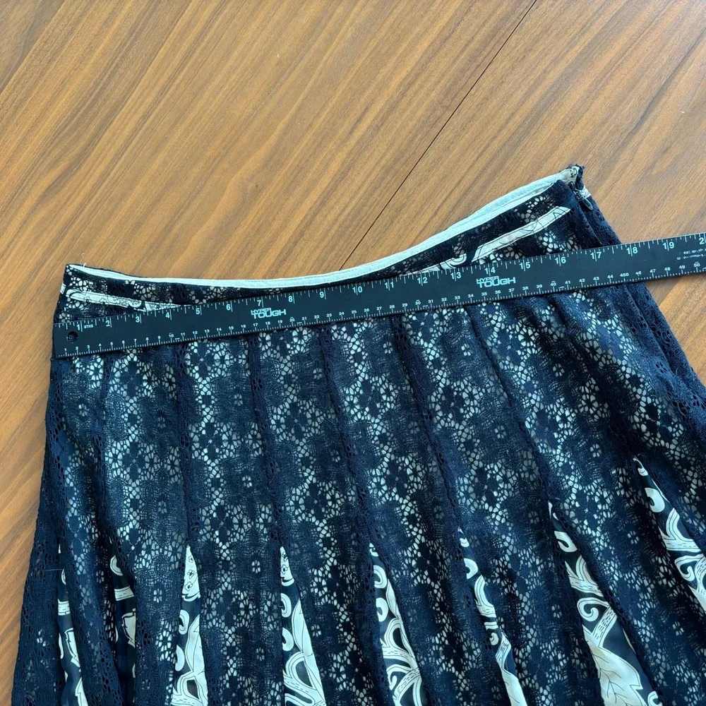 Y2K Vintage Bandolino Midi Skirt 10 Black Floral Lace Whimsigoth Fairy Boho Chic